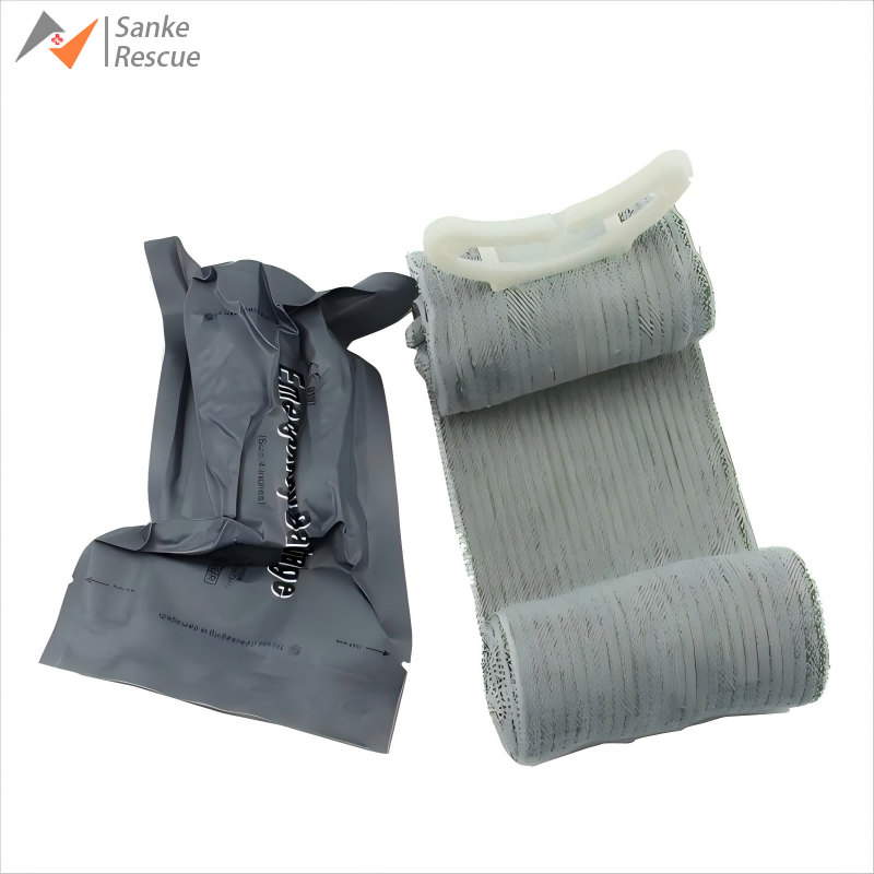 Field Dressing Kit - مجموعة الصدمات للإسعافات الأولية في حالات